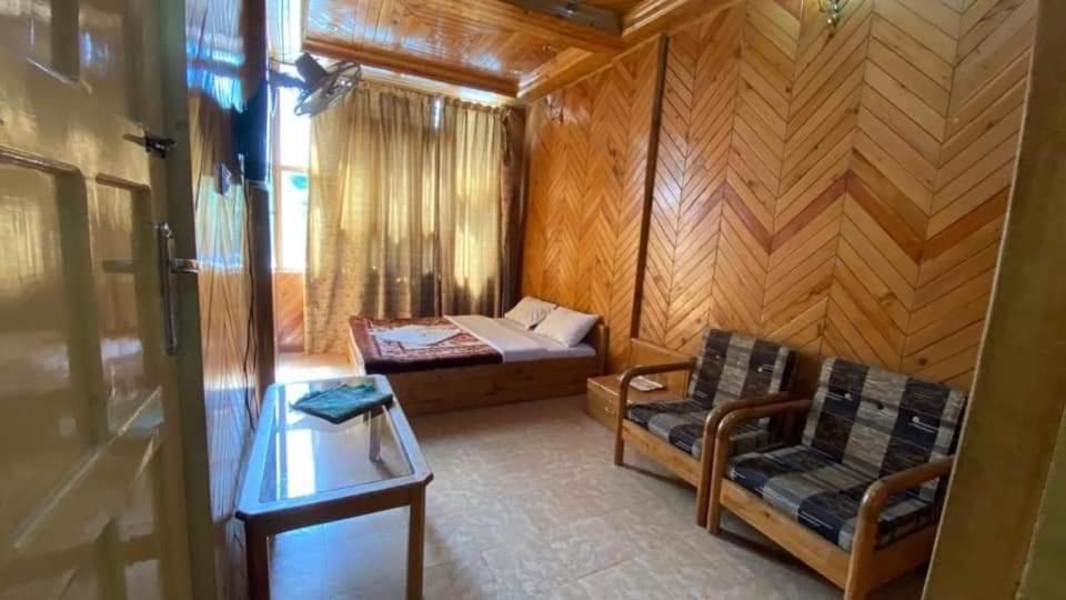 Hotel Snowland Palace Skardu Ngoại thất bức ảnh